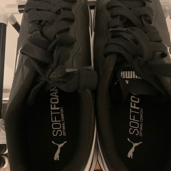 Puma Sneakers. Black/White - Picture 4 of 4